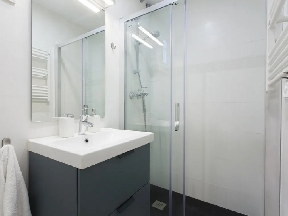 Stylish 2-Bedroom Apartment near Helsinki's Design District and City Center — الصورة 6