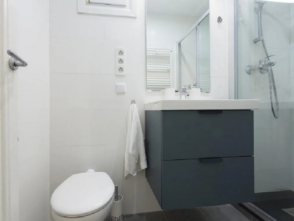 Stylish 2-Bedroom Apartment near Helsinki's Design District and City Center — الصورة 7