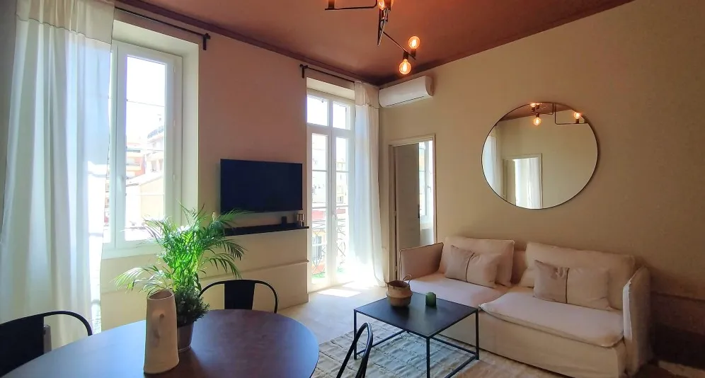 Great location - 2 bedroom apartment - Nice, France — photo 1