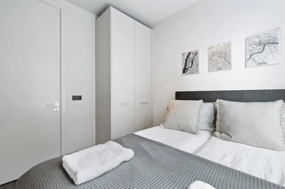 Stunning City Center 3 bedroom apartment — fotografia 17