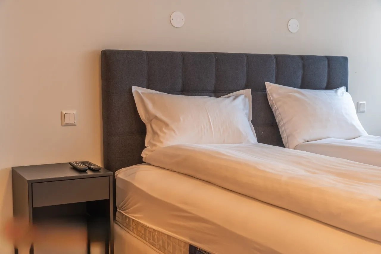 Bright 4 bedroom apartment in the center of Akureyri — снимка 23
