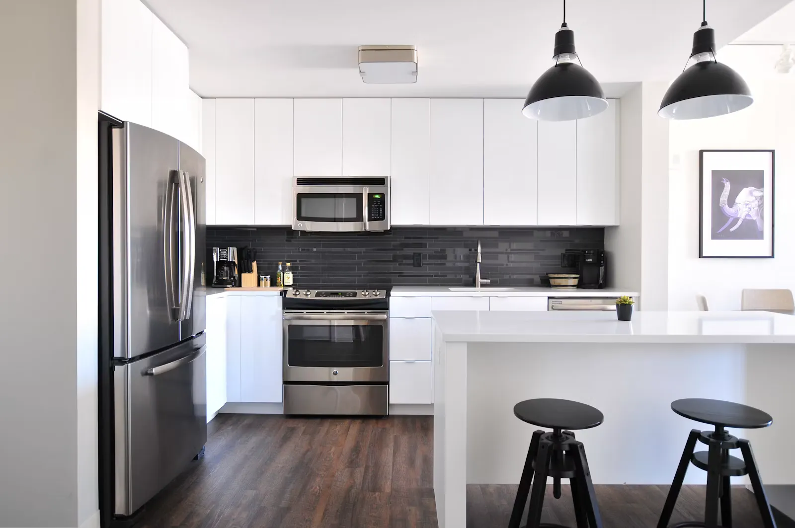 Bright, modern, and light-filled 2-room apartment in a great location in Nuremberg! — photo 1